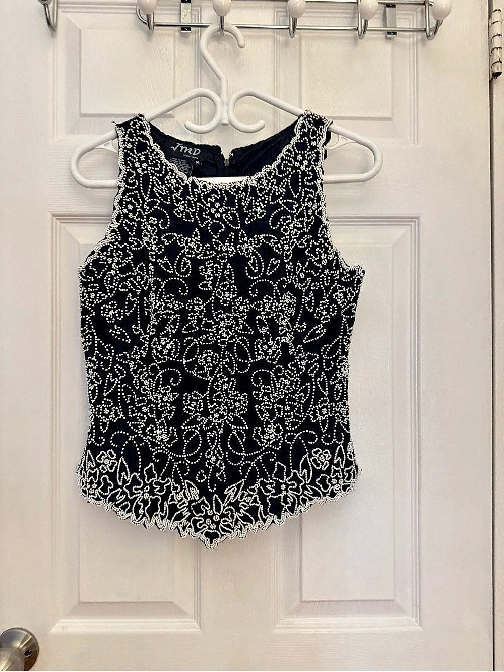 JMD New York Beaded Floral Tank Top in Black & White Size Medium